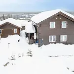 Feriehus A Wonderful Estate Of Two For Seasons! *